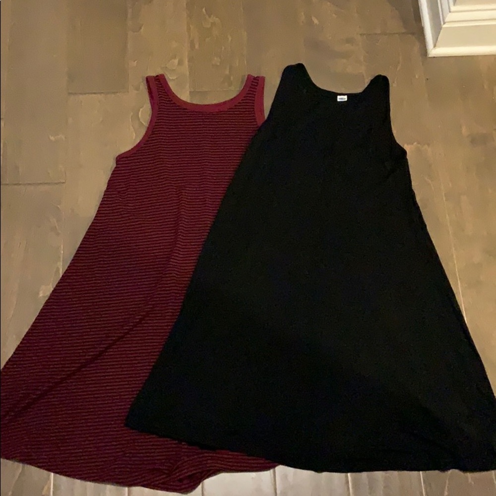 2 old navy dresses